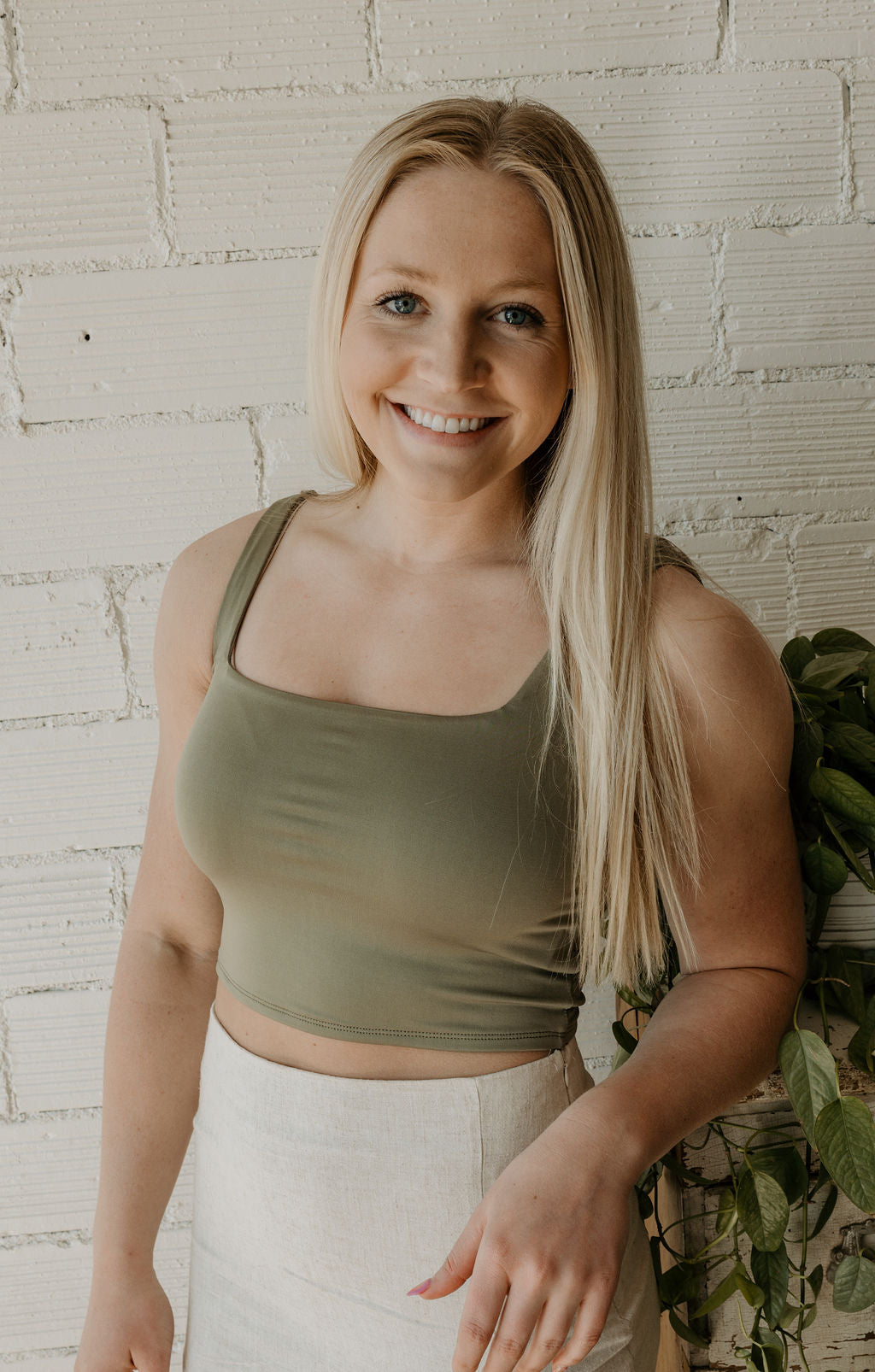 BRISTOL LIGHT OLIVE CROPPED TANK BY IVY & CO