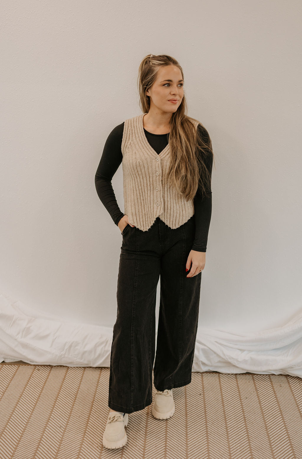 CRISTA RIB KNIT VEST BY IVY & CO