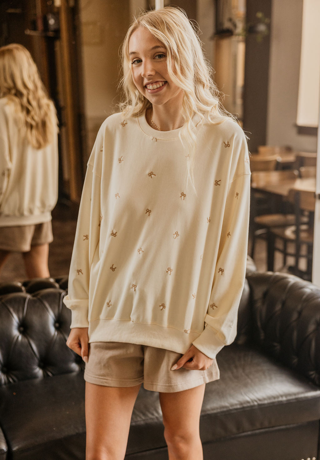 ABBEY CREAM BOW EMBROIDERED SWEATSHIRT BY IVY & CO