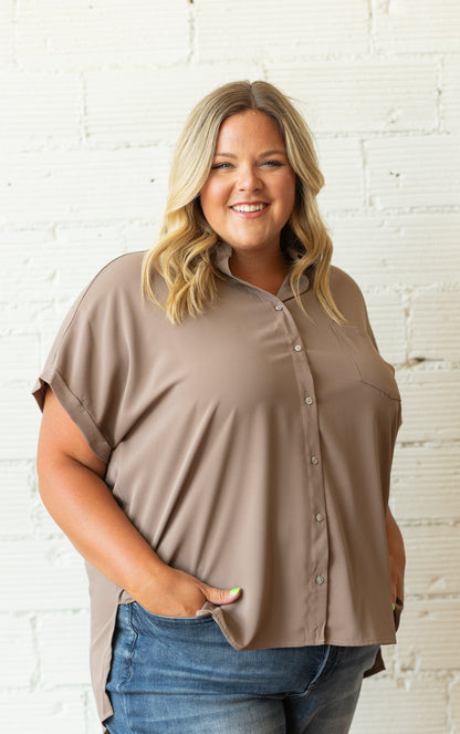 IRENE CURVY/REG BUTTON DOWN SHORT SLEEVE BLOUSE