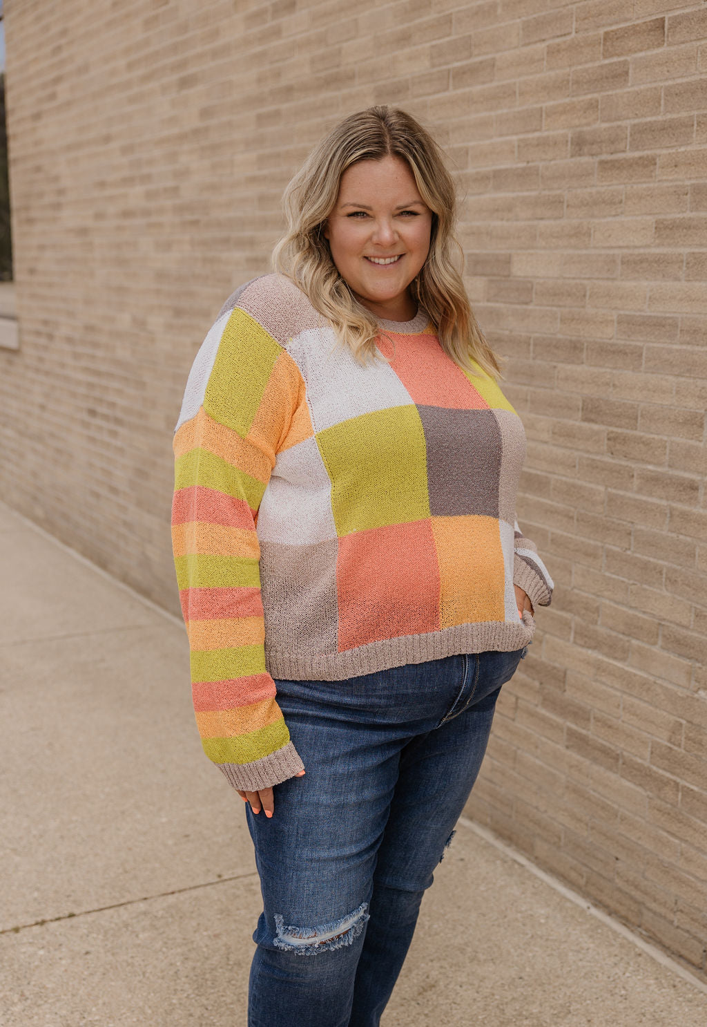 MAGGIE CURVY LIGHTWEIGHT CHECKERBOARD SWEATER