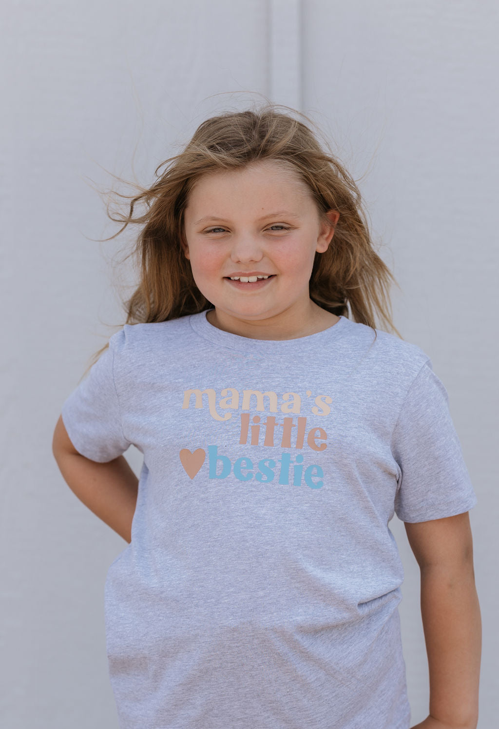 MAMA'S LITTLE BESTIE GRAPHIC TEE