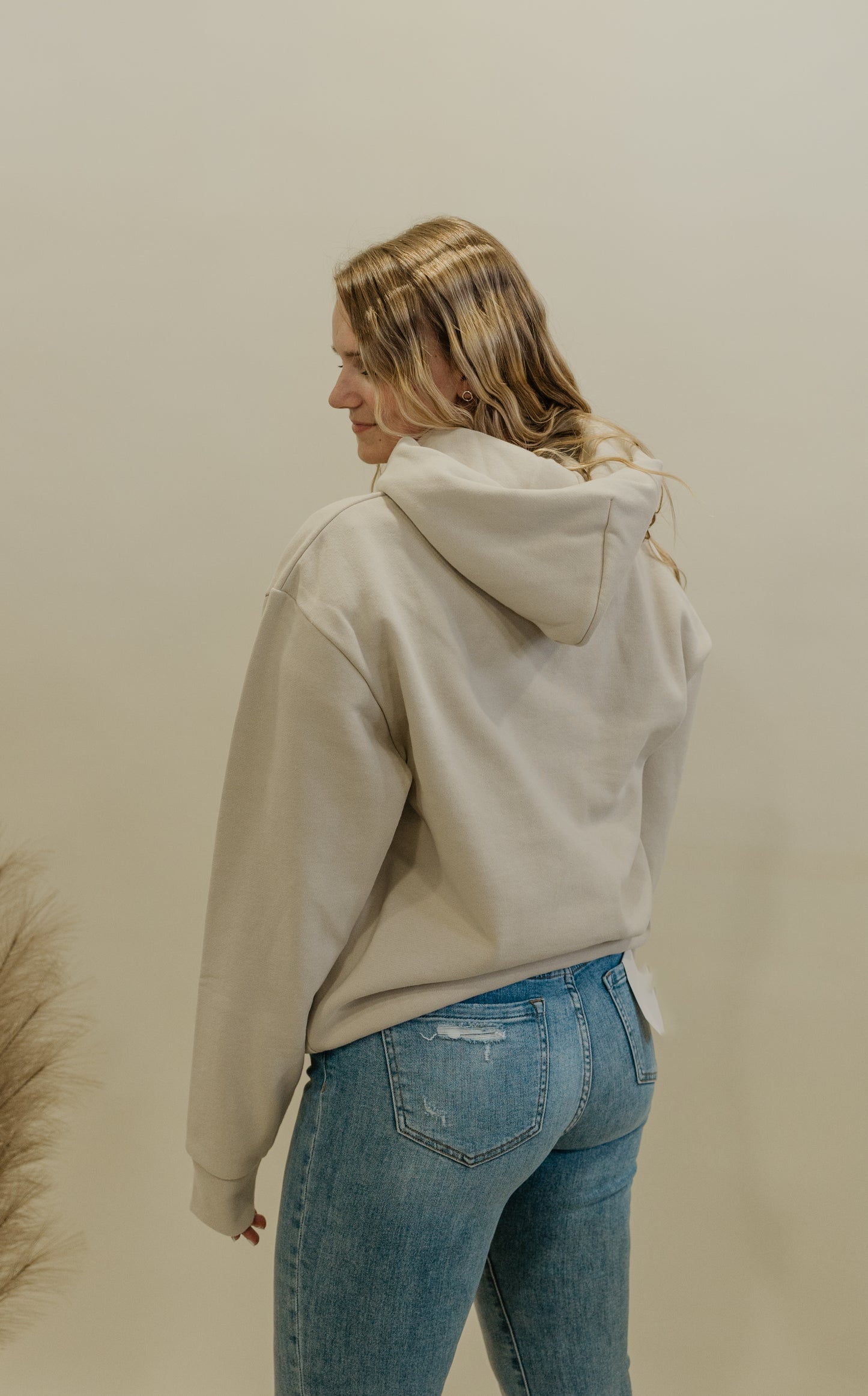 KIDA IVORY HOODIE SWEATSHIRT BY IVY & CO