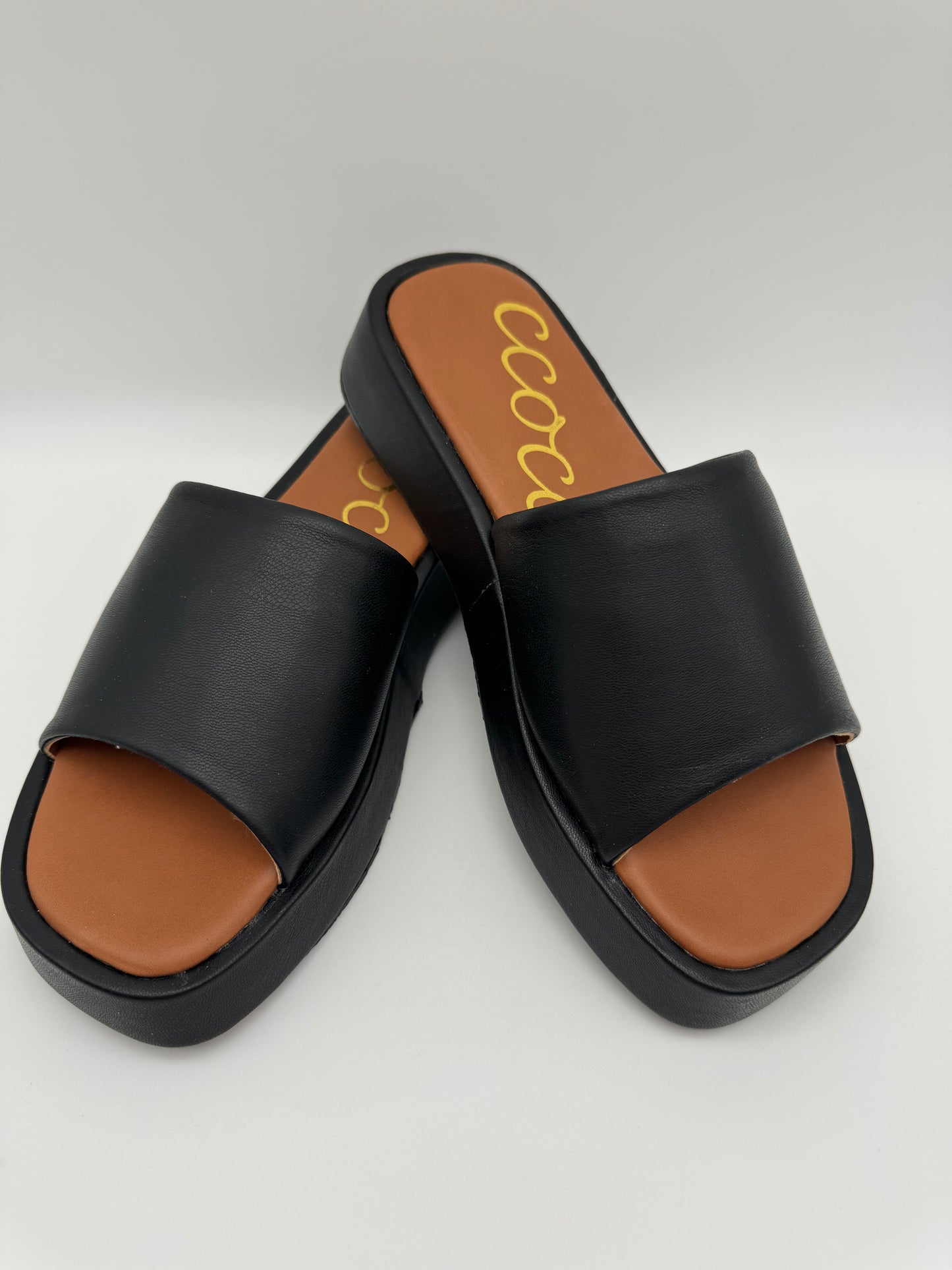 HELEN SLIP ON SANDAL 2 COLOR OPTIONS