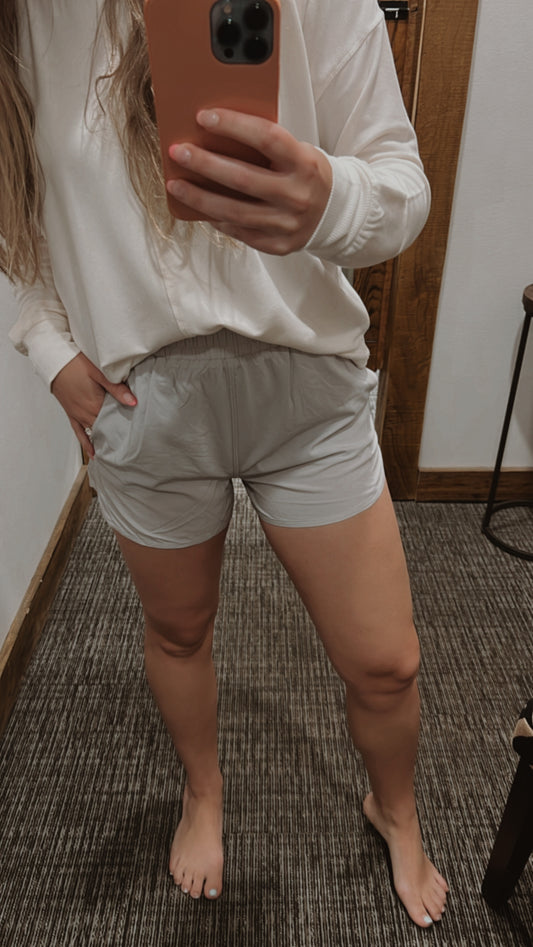 PAIGE ELASTIC WAISTBAND AND SIDE POCKET SHORTS