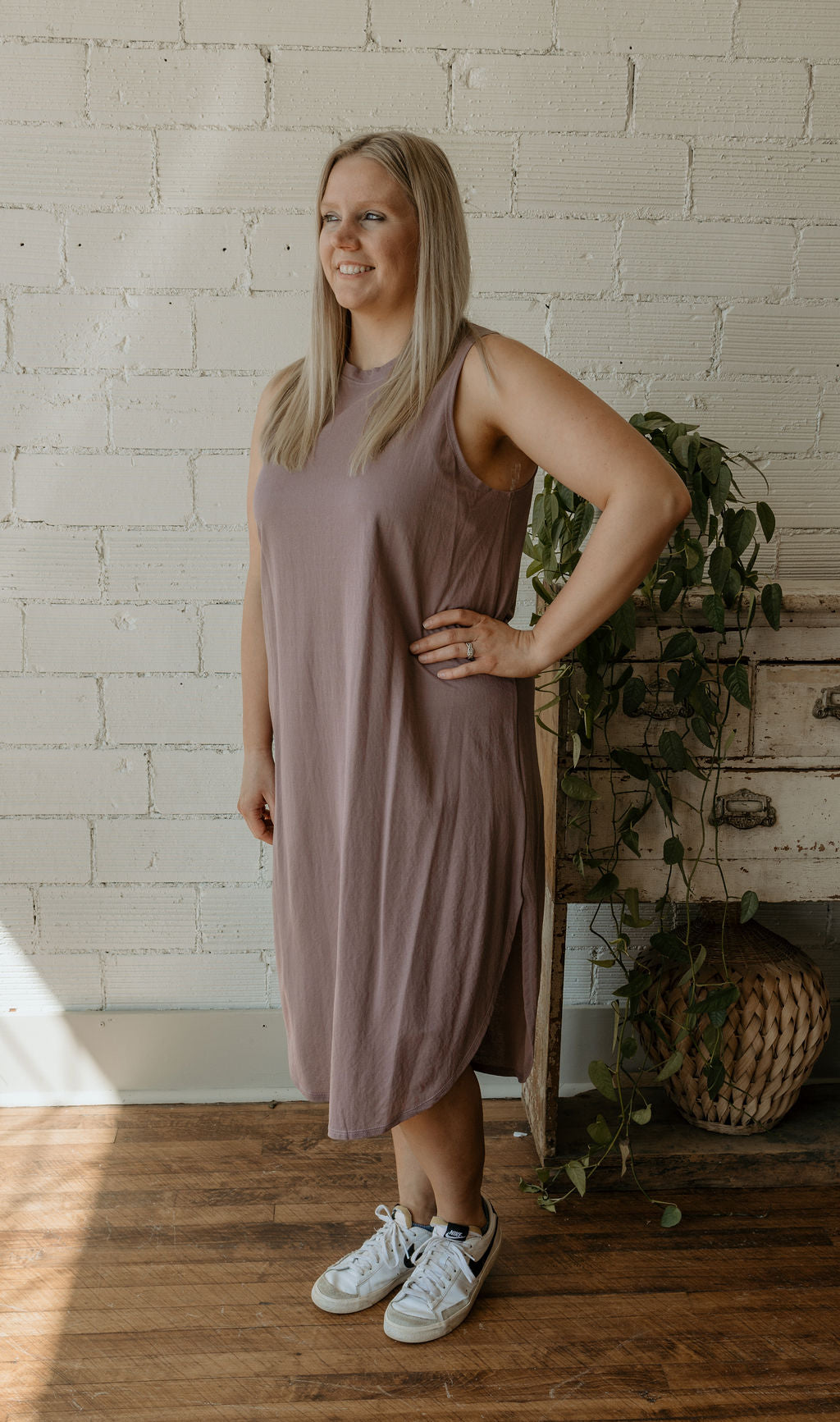 FAITH PLUM RACERBACK DRESS