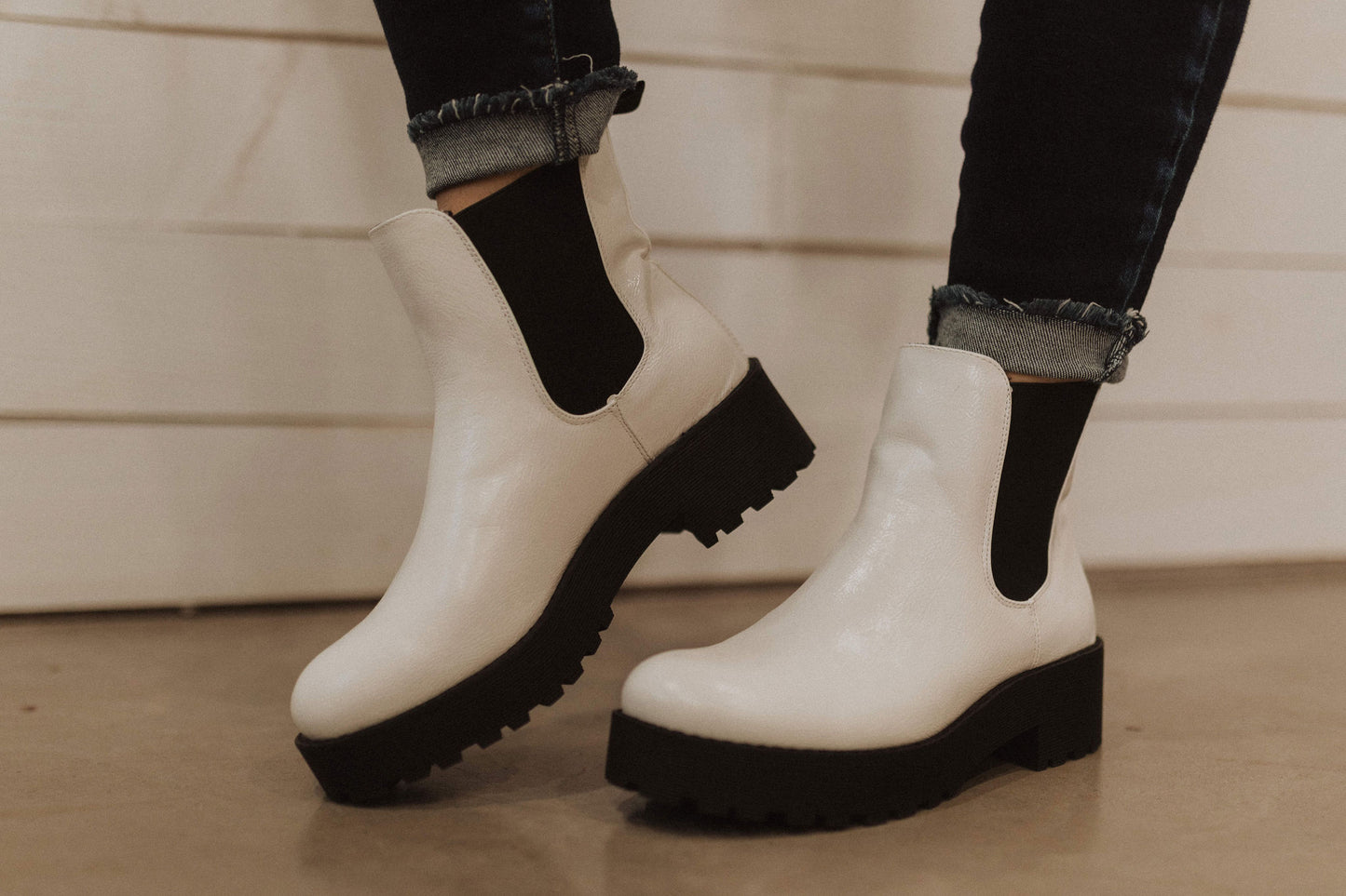 PLATFORM BOOTIE