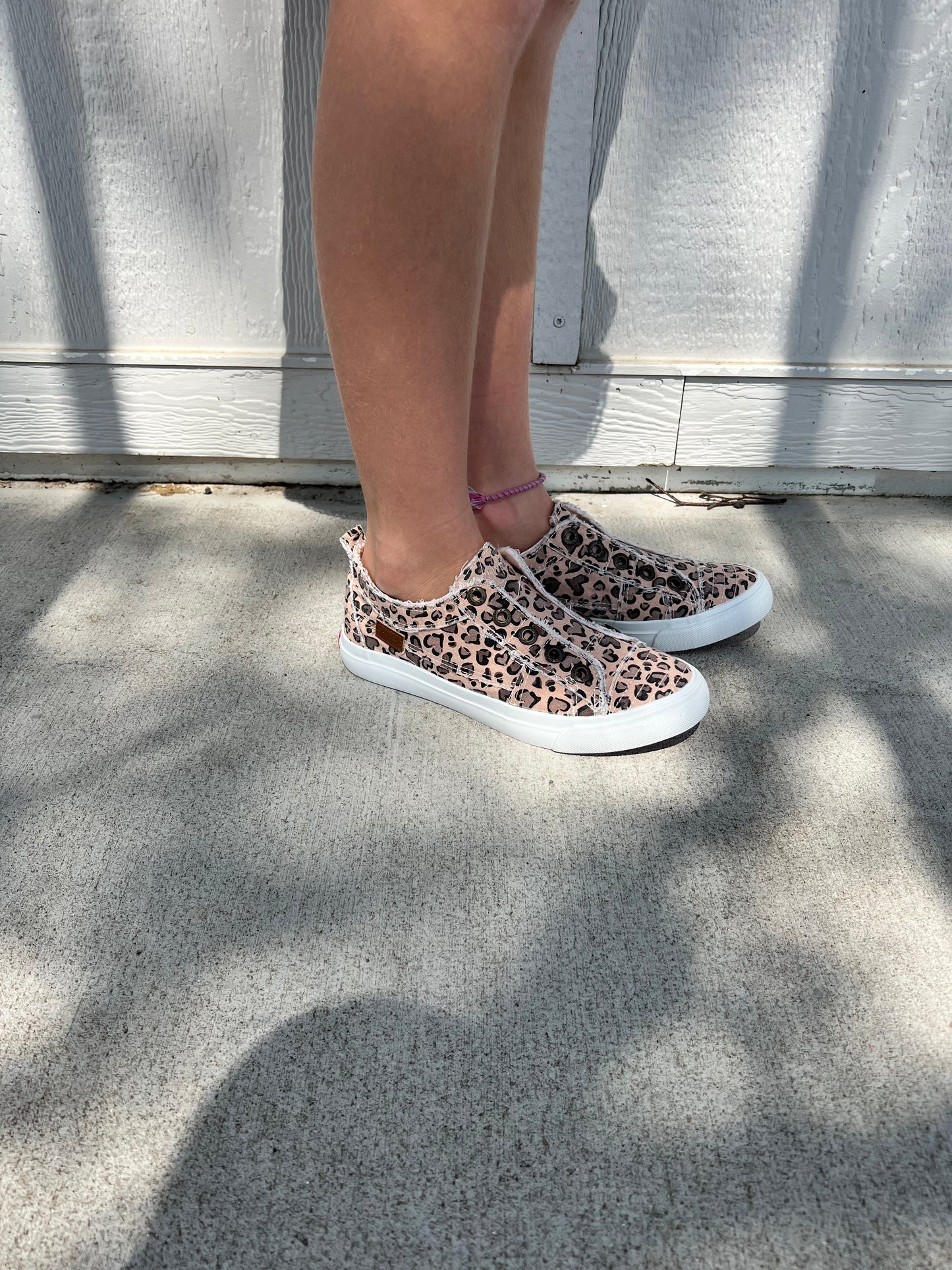 KYNLEY GIRLS SLIP ON SNEAKER