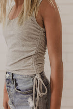 SIDE SCRUNCH RIBBED CROP TOP BY IVY & CO