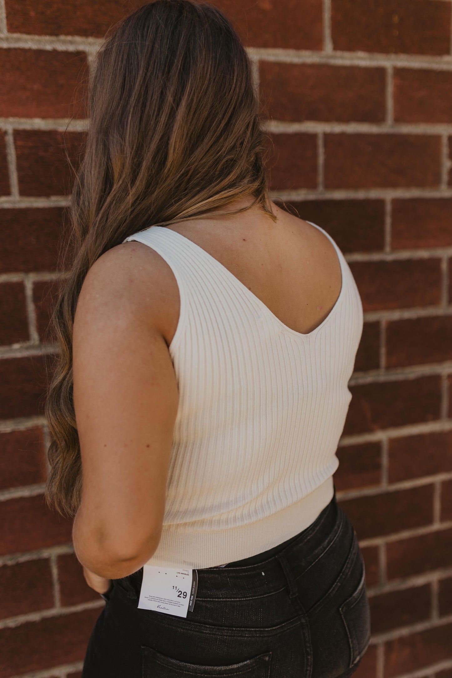 CAMDYN VNECK RIBBED TANK TOP