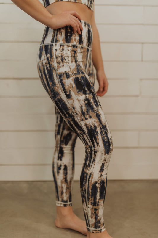 SNOWY LAKE PRINT HIGH WAISTED LEGGINGS